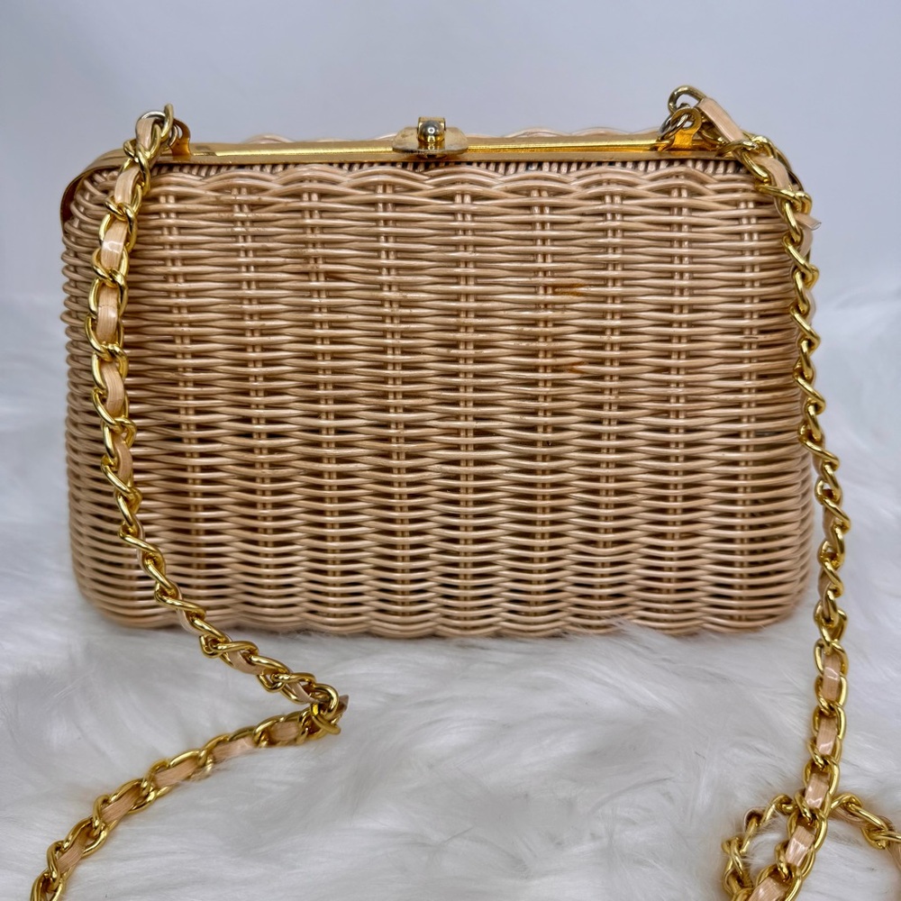 Vintage Waves by Tandem Elegant Tan Coated Wicker Chain Strap Bag